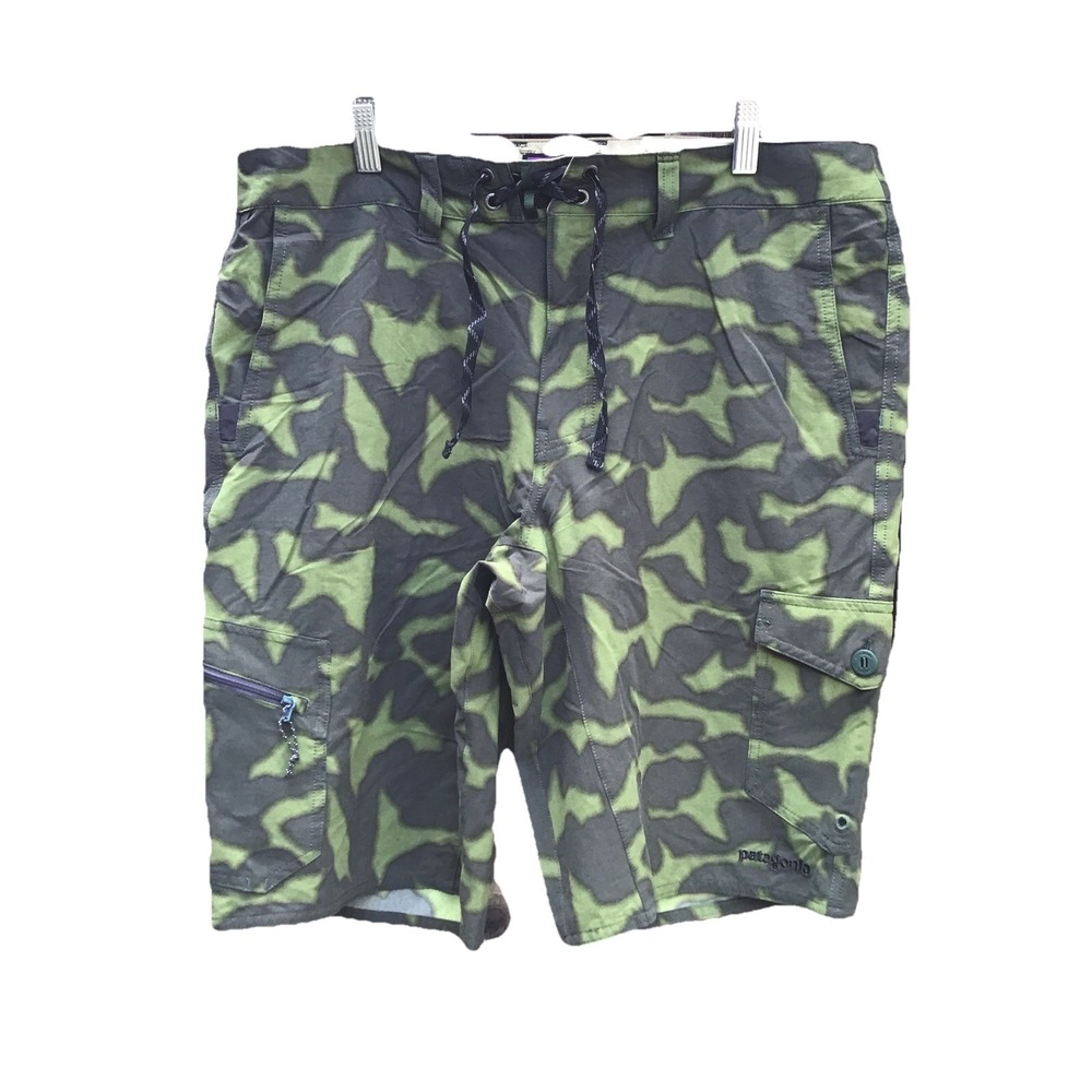 Patagonia MOC Hybrid Board Shorts Men's 36 Green Camo Cargo Fishing